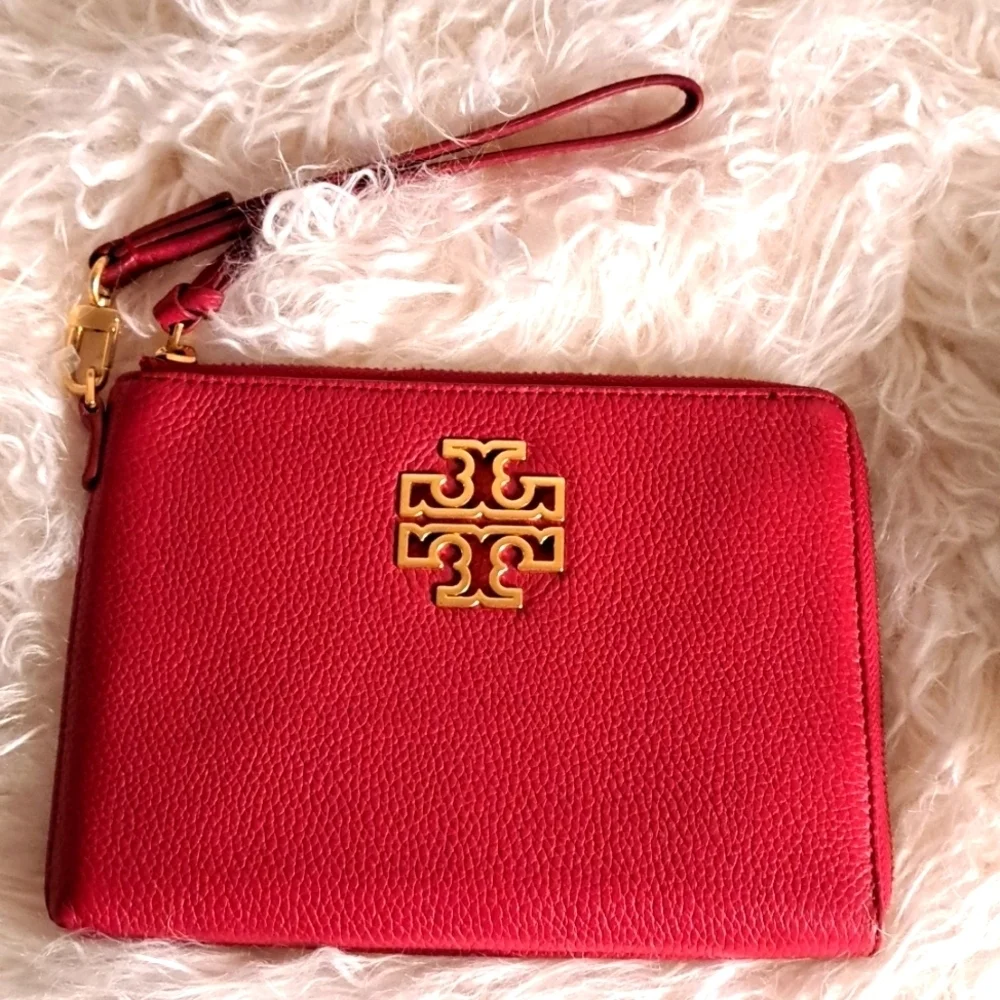 Tory Burch Britten Wristlet Large Zip Pouch